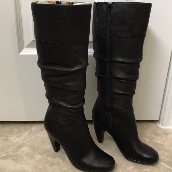 sofft black boots